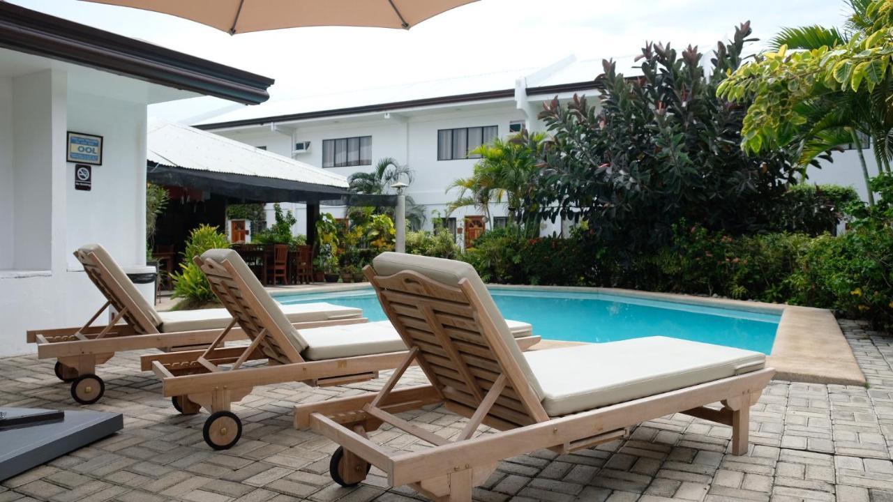 Red Knight Gardens Otel Davao City Dış mekan fotoğraf