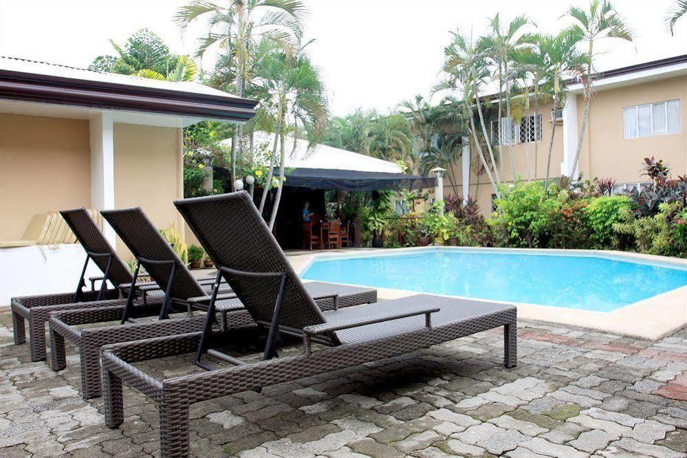 Red Knight Gardens Otel Davao City Dış mekan fotoğraf